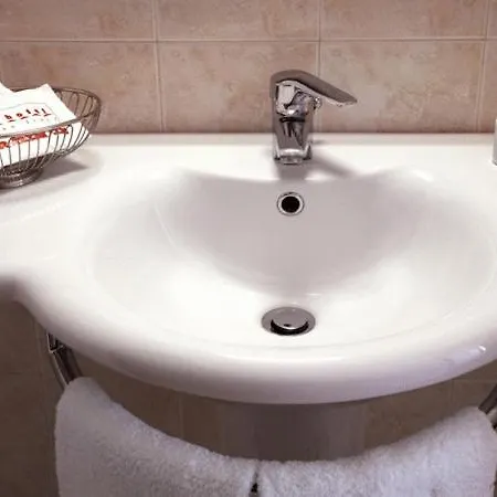 Aba Hotel 3*